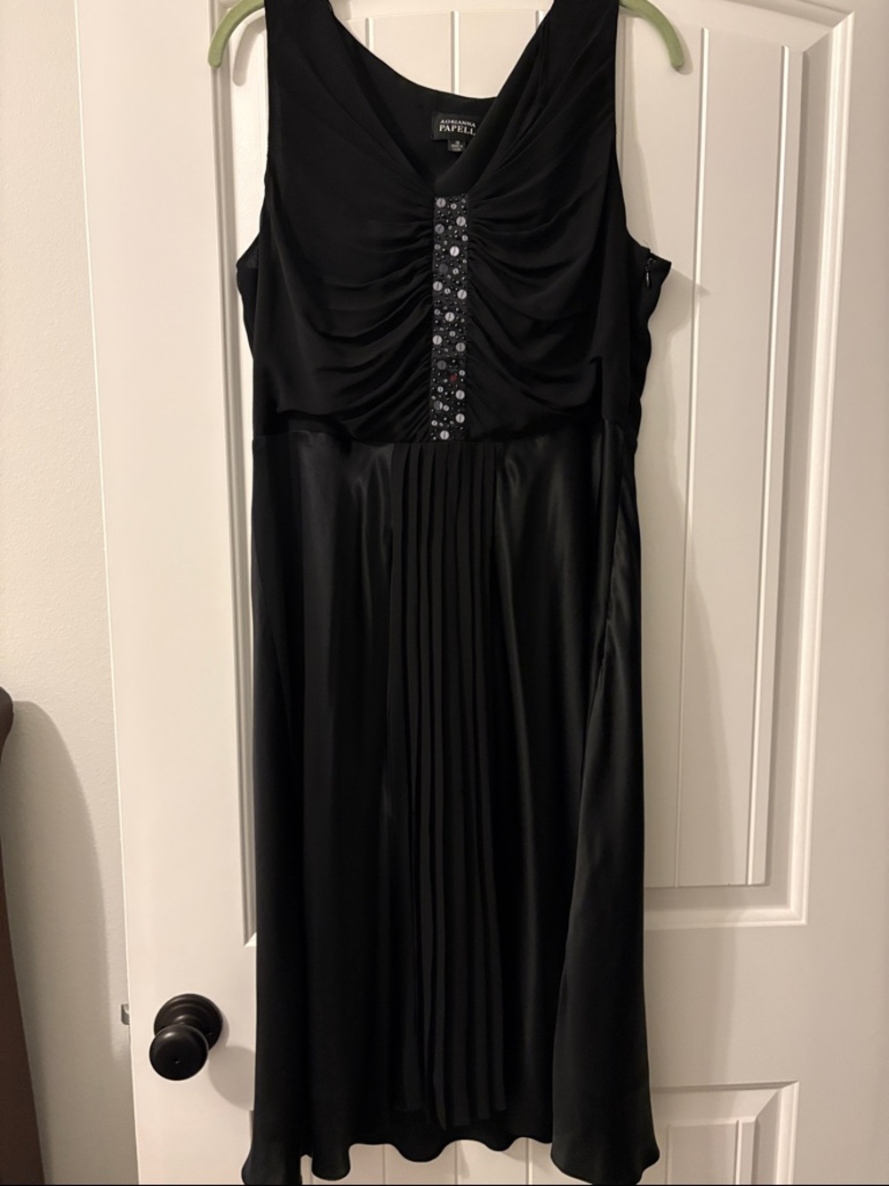 Adrianna Papell Black Sleeveless Embellished V-Neck Midi Dress